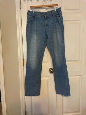 Gap Women's 14/32L Premium Curvy Straight Jeans | Classic Normcore Denim